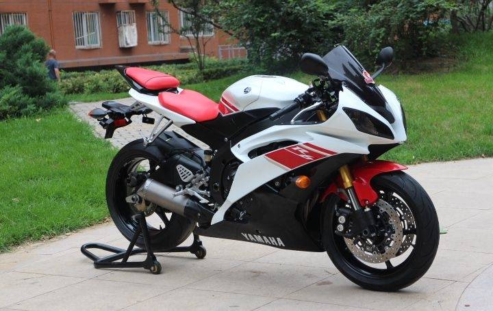 雅马哈r6yzf-r6摩托车 2012款