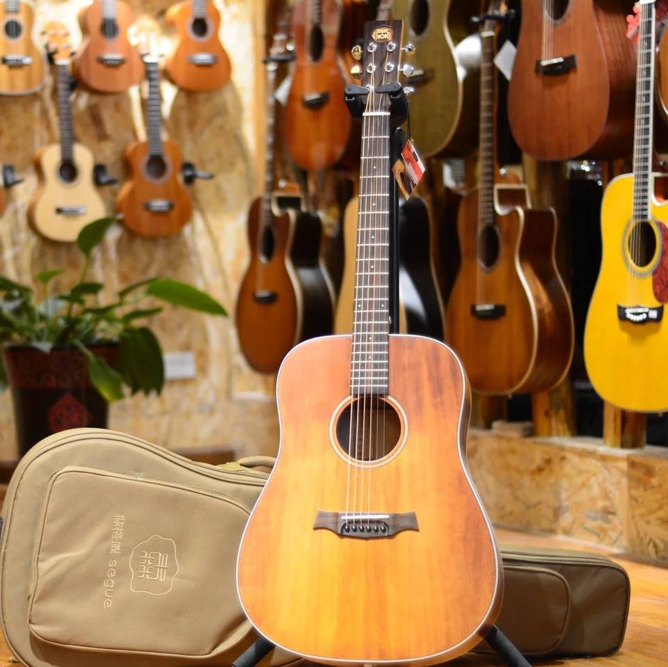 吉他森氏c1 单板 民谣 初级 入手 通用  41寸电箱琴￥ 1350.